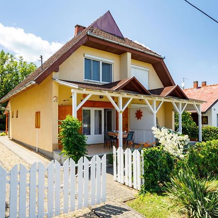 Holiday Home Jazmin By Interhome Balatonszarszo Εξωτερικό φωτογραφία